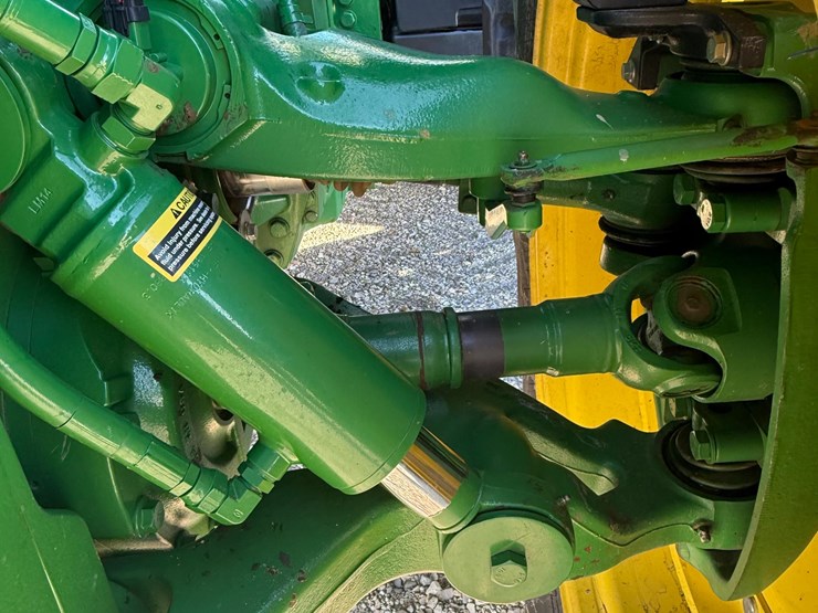 2016-john-deere-8370r-image-15