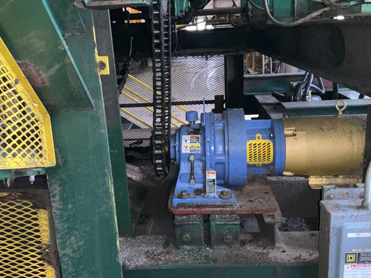 #157-•-salem-log-trough-image-19