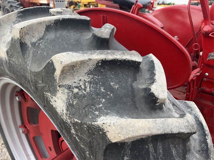 farmall-300-image-33