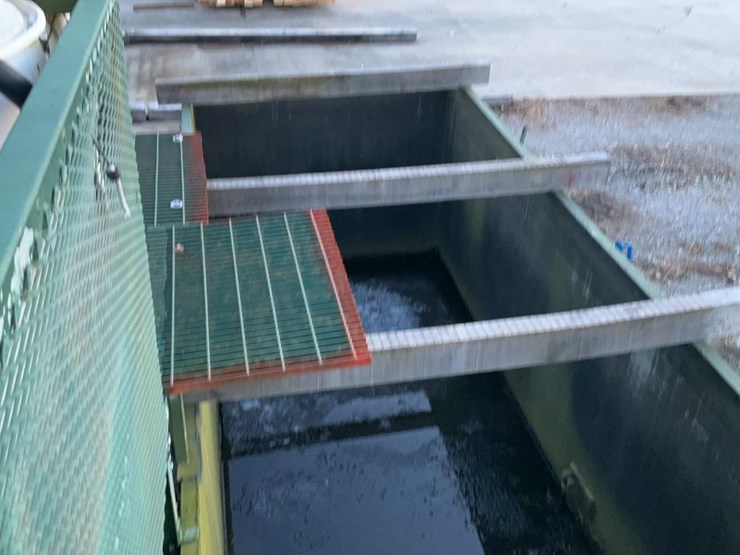 #273-•-holding-tank-image-9