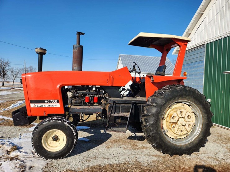 1979-allis-chalmers-7000-image-1