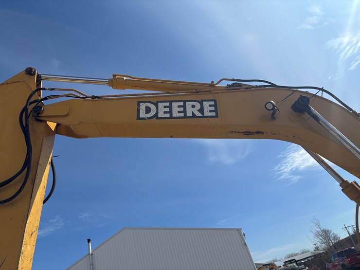 deere-160c-lc-image-42