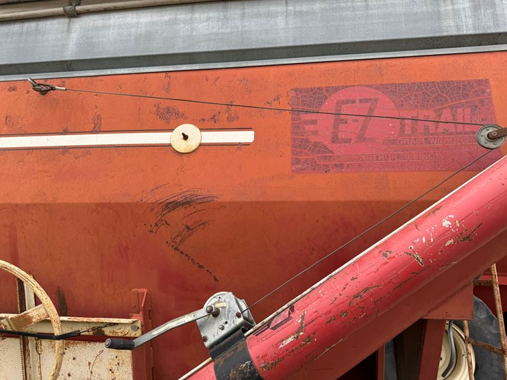 #41853-•-ez-trail-grain-cart-image-20