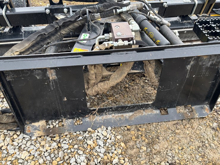 #2325-•-caterpillar-84"-harley-rake-image-7