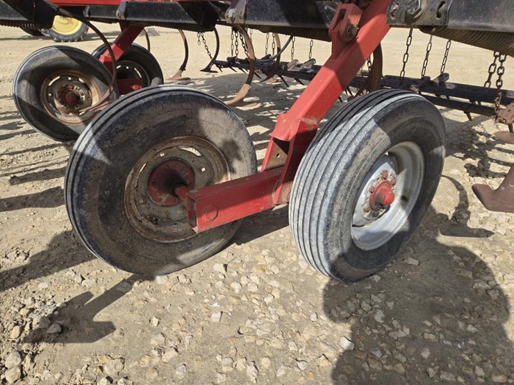 case-ih-4300-image-6