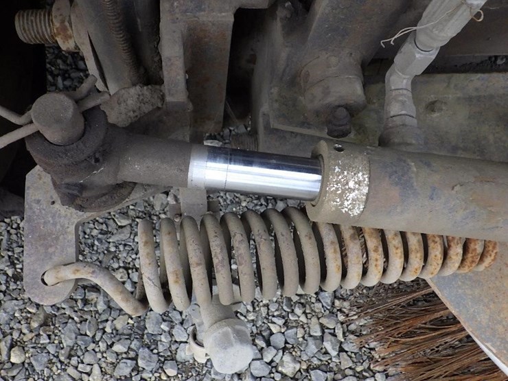 2005-elgin-sc-8000-s/a-street-sweeper-image-18