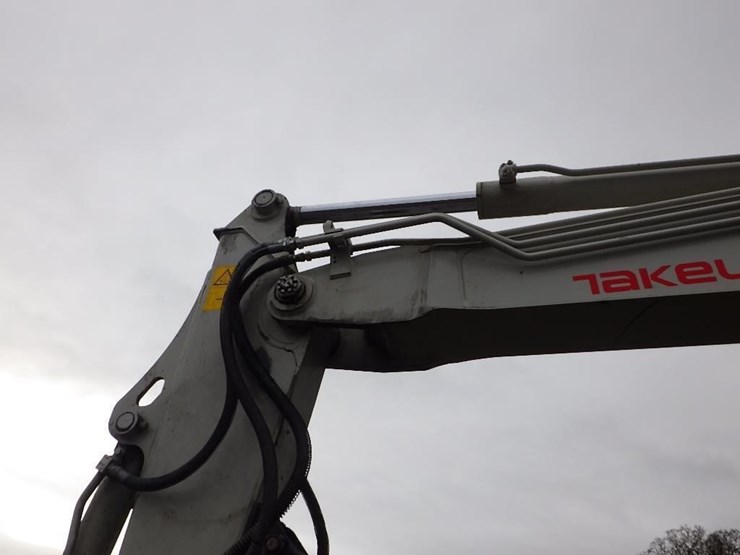 takeuchi-tb280fr-image-15
