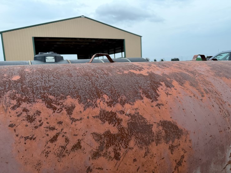 #41260-•-~600-gallon-fuel-wagon-image-24