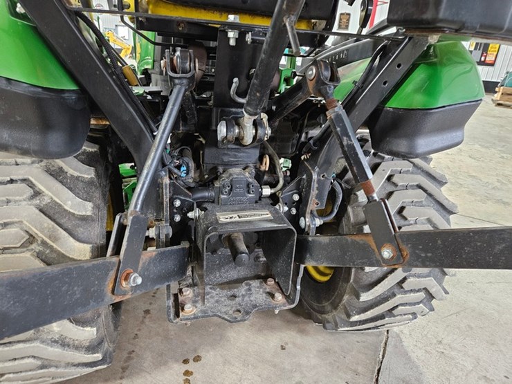 2018-john-deere-1025r-image-20