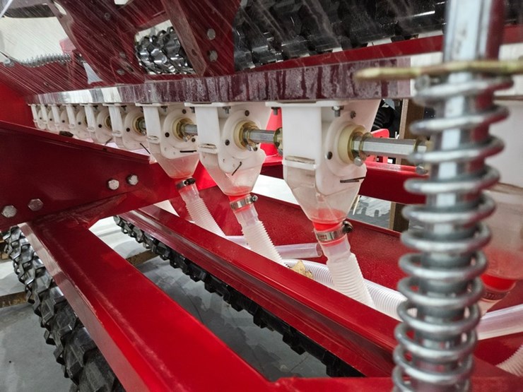 #661-•-2025-agt-stsd10-64"-seeder-image-15