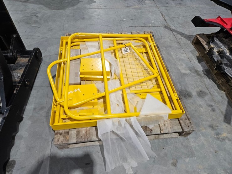 #658-•-2026-vevor-pallet-fork-safety-basket-image-2