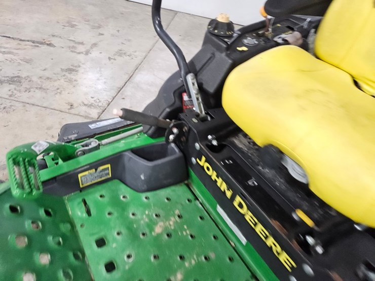 2015-john-deere-z930m-efi-image-21