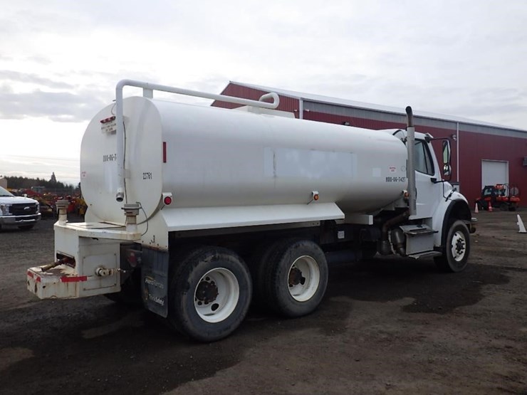 2016-freightliner-m2-15'-t/a-water-truck-image-5