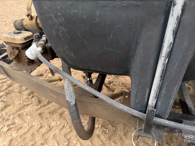 #41261-•-kbh-1000-gallon-fuel-wagon-image-27