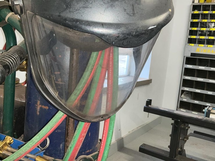 #100-•-acetylene-cutting-torch-set-and-cart-image-10