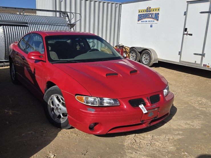 #276-•-2001-pontiac-grand-prix-gt-image-3