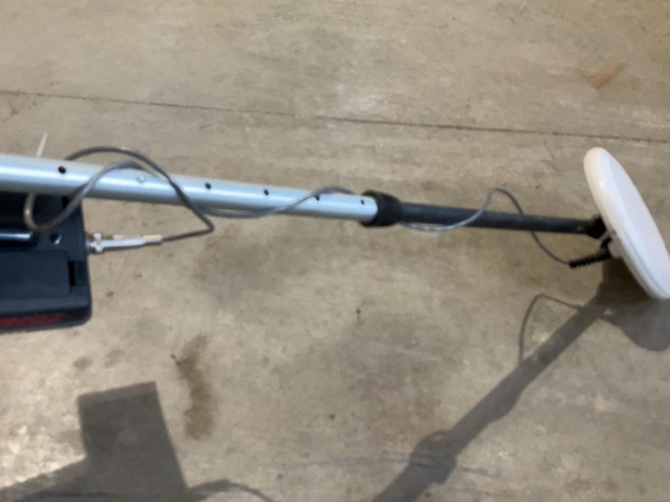 #106-•-fisher-metal-detector-image-12