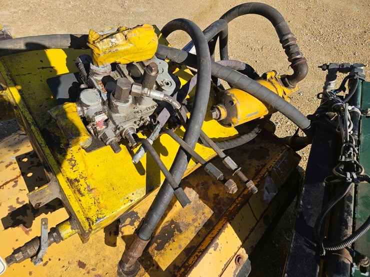 #640-•-tiger-91"-flail-mower-image-15