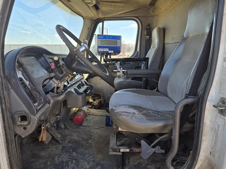 caterpillar-c7-image-24