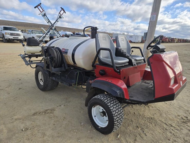 #148-•-2003-toro-5600-sprayer-with-18'-booms-image-3