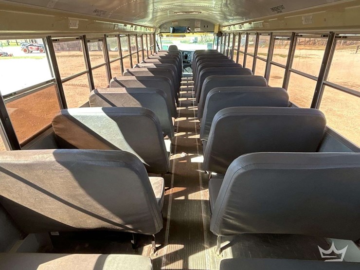 2010-chevrolet-tahoe-image-20