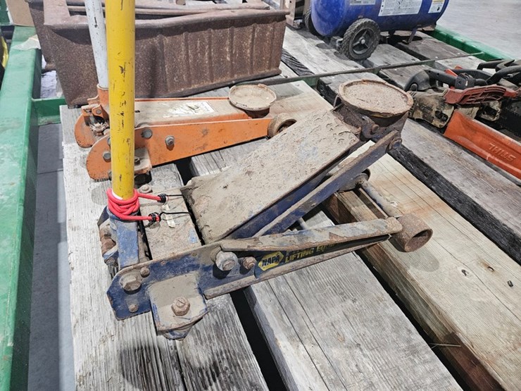 #627-•-napa-professional-floor-jack-image-3