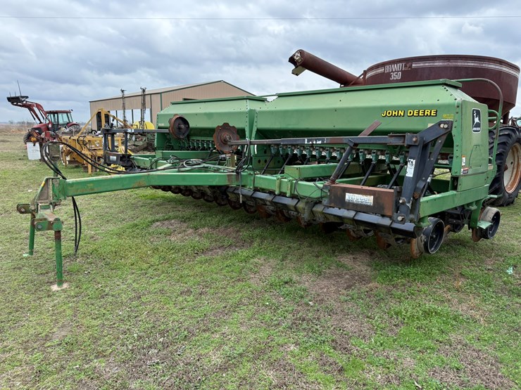 john-deere-1560-image-1