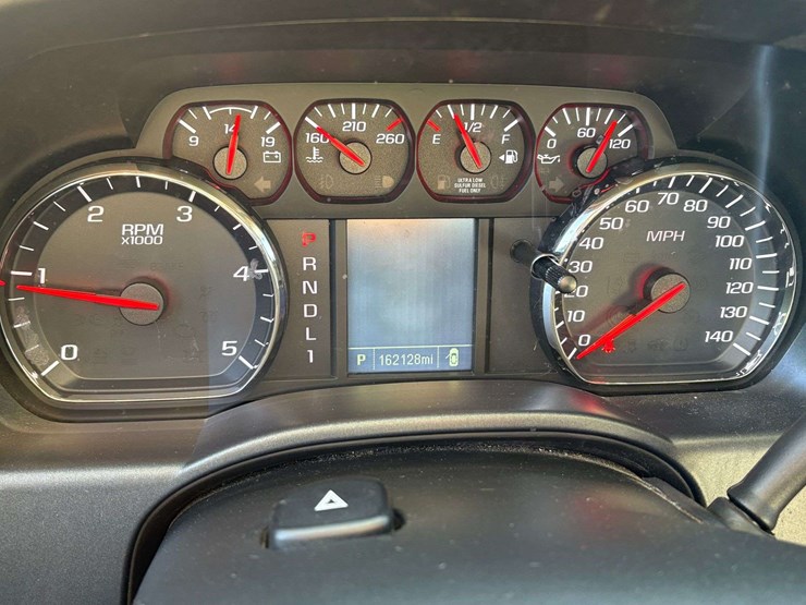 2019-gmc-2500-image-26