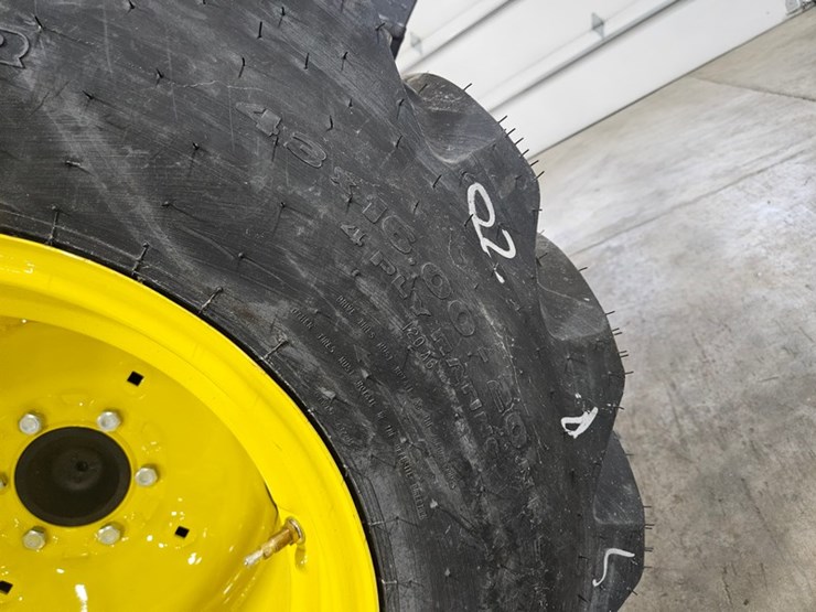 2025-john-deere-3032e-image-49