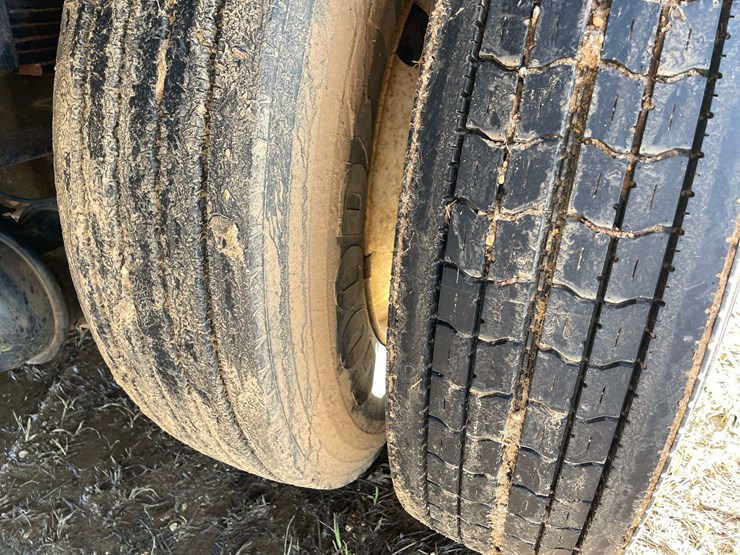 2007-international-durastar-4200-image-25