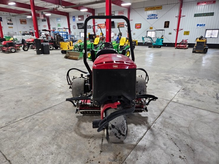 #695-•-toro-reelmaster-3550-d-fairway-mower-image-4