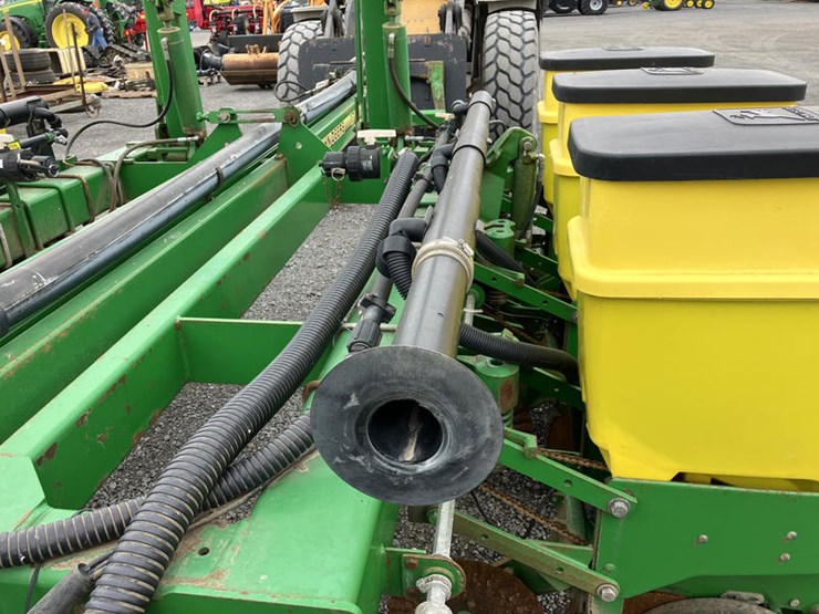 john-deere-1770-image-15