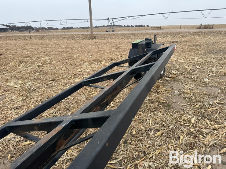 wemhoff-30'-t/a-header-trailer-image-14