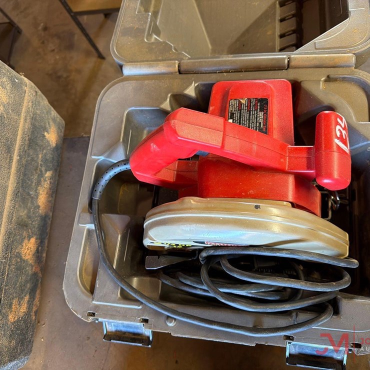 CRAFTSMAN 7-1/4" ELECTRIC CIRCULAR SAW W/ CASE