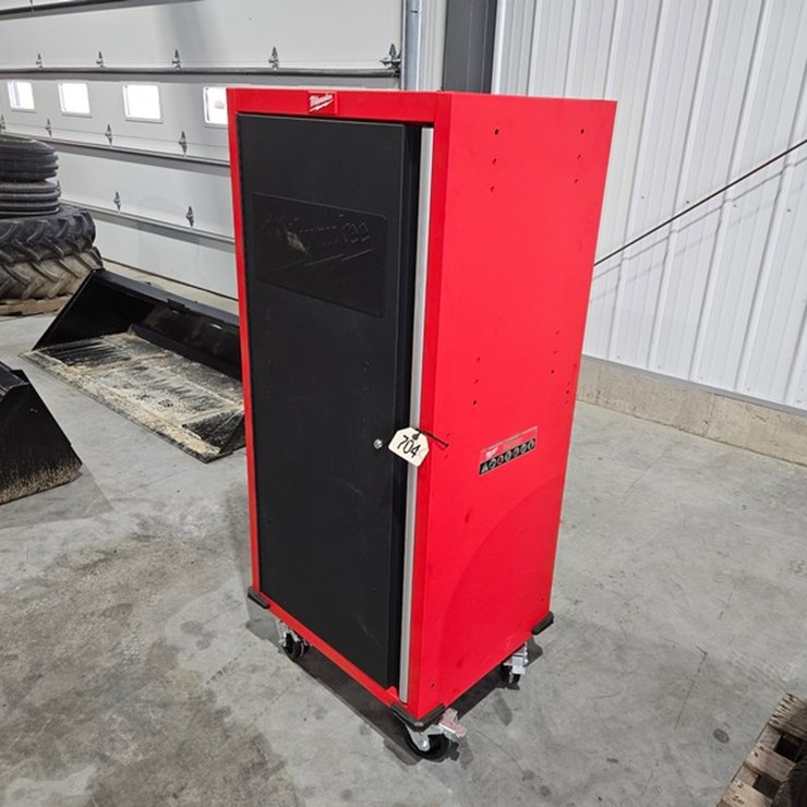 #704 • Milwaukee 27" High Capacity Steel Locker