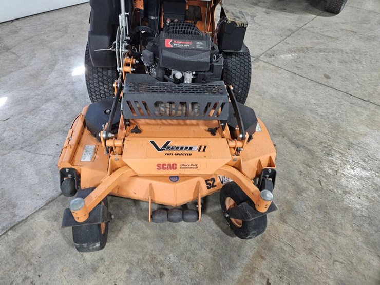 #680-•-scag-v-ride-ii-fuel-injected-stand-on-mower-image-9