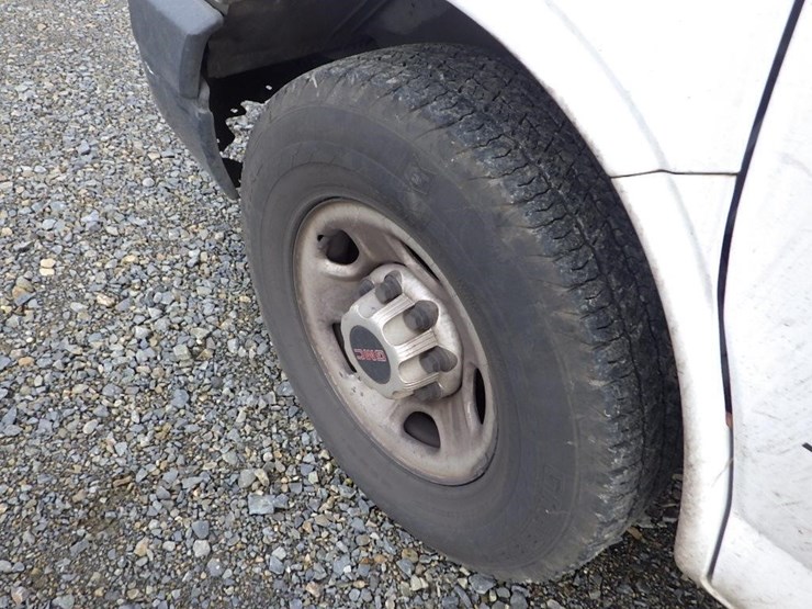 2014-gmc-savana-11'-s/a-cargo-van-image-21