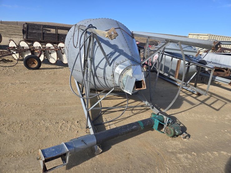 #195-•-6-ton-bulk-bin-with-unload-auger-image-3