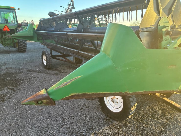 1988-john-deere-920-image-2