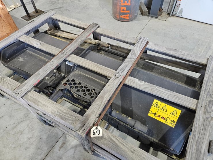 #670-•-bobcat-72"-front-mount-flail-mower-image-10