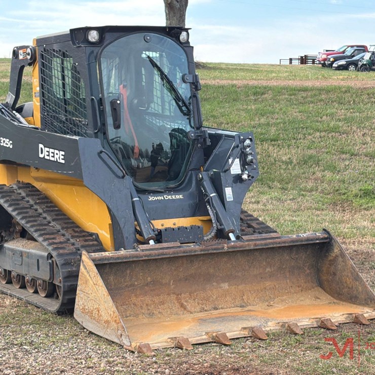 2023 DEERE 325G