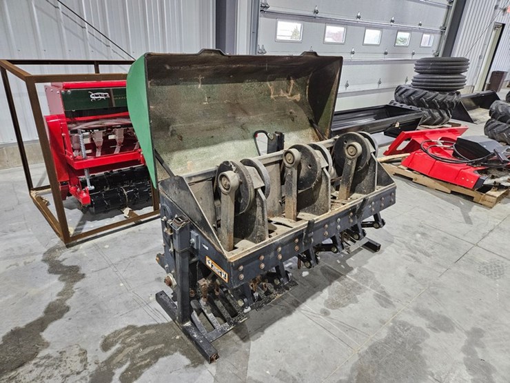 #713-•-john-deere-aercore-3pt-aerator-image-17