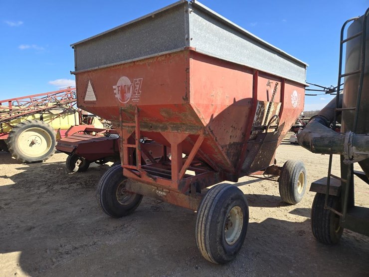 #268-•-ez-flow-gravity-wagon-image-6