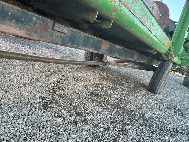 1988-john-deere-920-image-24