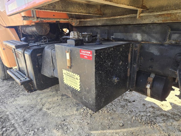 #232-•-1998-ford-h-series-l8511-dump-truck-image-16