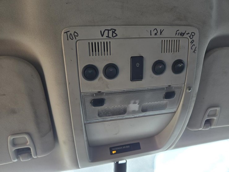 2013-chevrolet-k2500-image-19