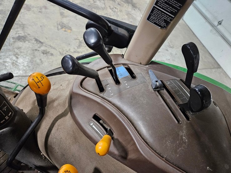 john-deere-5520-image-27