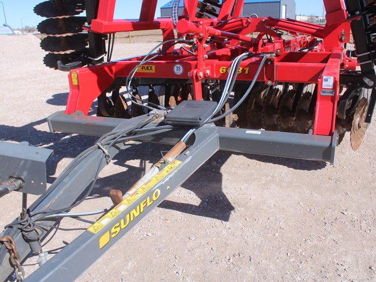 #1030-•-sunflower-6631-vt-soil-finisher-image-15