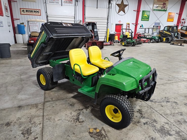 john-deere-turf-gator-image-13