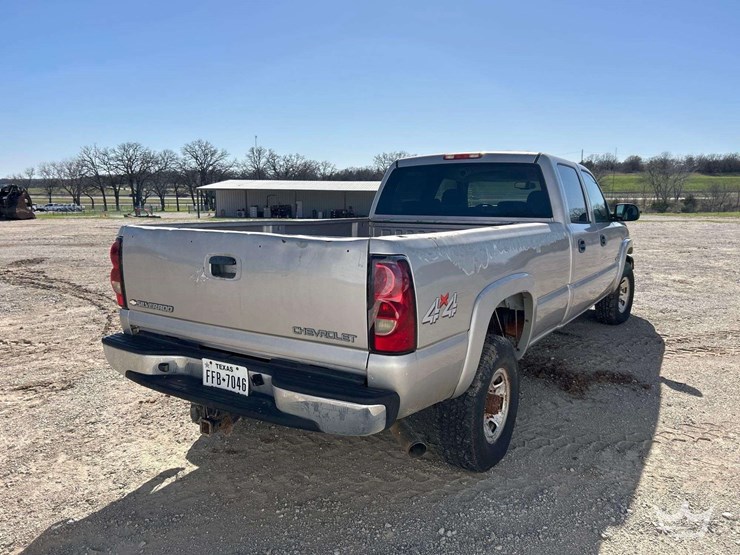 2005-chevrolet-3500-image-4